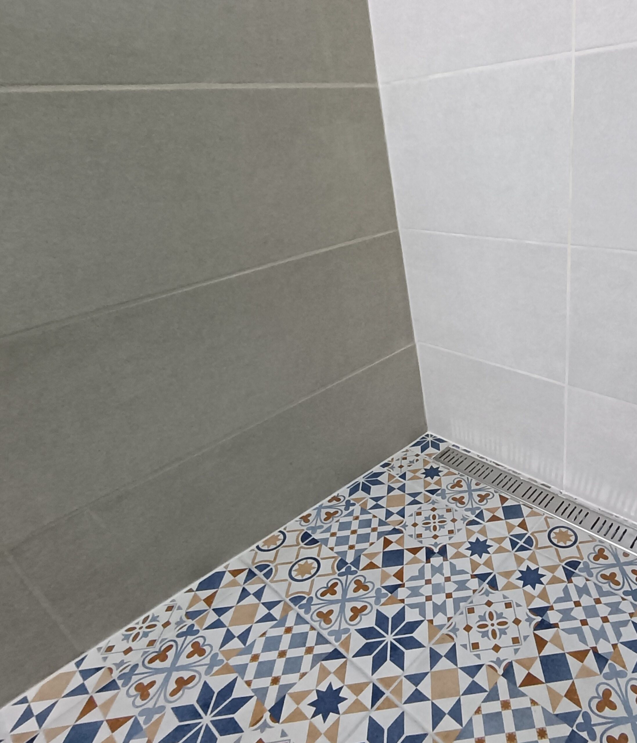 mozaik-csempe-lefolyo-felujitas